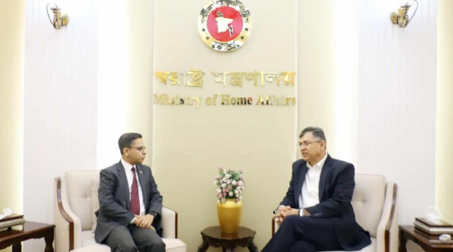 স্বরাষ্ট্রমন্ত্রীর সঙ্গে ভারতের হাইকমিশনারের বৈঠক