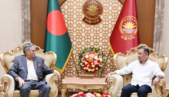 বঙ্গভবনে রাষ্ট্রপতির সঙ্গে প্রধানমন্ত্রীর সাক্ষাৎ