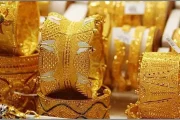সোনার দাম আরও কমলো