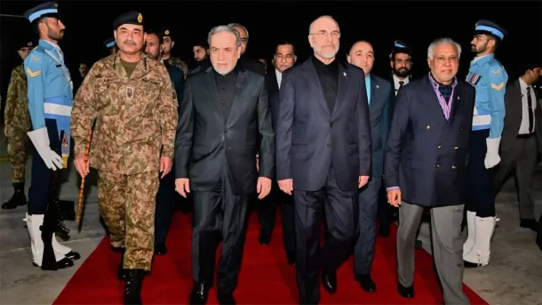 যুক্তরাষ্ট্র-ইরানের আলোচনা কখন শুরু হবে, পাকিস্তান কী ভূমিকা রাখবে