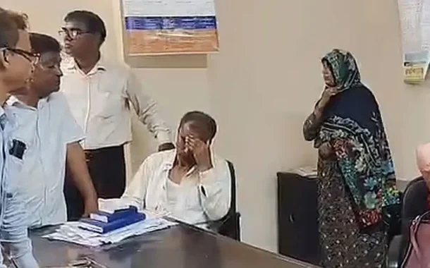 শিক্ষিকাকে মারধরের পরও নেই মামলা, সেই কর্মীর নামে আছে গ্রেপ্তারি পরোয়ানা