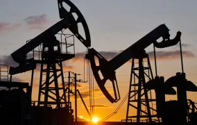 যুক্তরাষ্ট্র-ইরান সংলাপ ব্যর্থ হওয়ার পর তেলের দাম বাড়ল প্রায় ৮ শতাংশ