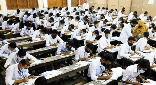 ৩য় দিনের এসএসসি পরীক্ষায় বহিষ্কার ৪০ শিক্ষার্থী, অনুপস্থিত ৩৪ হাজার
