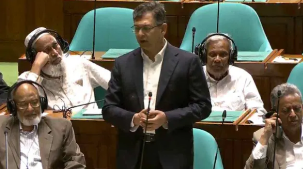 জ্বালানি সংকট নেই, পাচার ও অপচয় রোধে মূল্য বৃদ্ধি