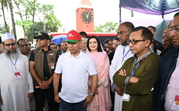 আমি কথা বললে শ্বশুরবাড়ির লোকদের শুনতে হবে : প্রধানমন্ত্রী