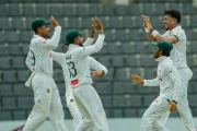 তাসকিন-মিরাজের জোড়া শিকারের পর স্বস্তিতে মধ্যাহ্নভোজে গেল বাংলাদেশ