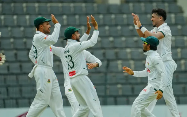 তাসকিন-মিরাজের জোড়া শিকারের পর স্বস্তিতে মধ্যাহ্নভোজে গেল বাংলাদেশ