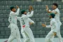 তাসকিন-মিরাজের জোড়া শিকারের পর স্বস্তিতে মধ্যাহ্নভোজে গেল বাংলাদেশ