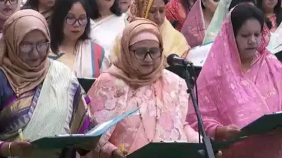 শপথ নিলেন সংরক্ষিত নারী আসনের ৪৯ এমপি