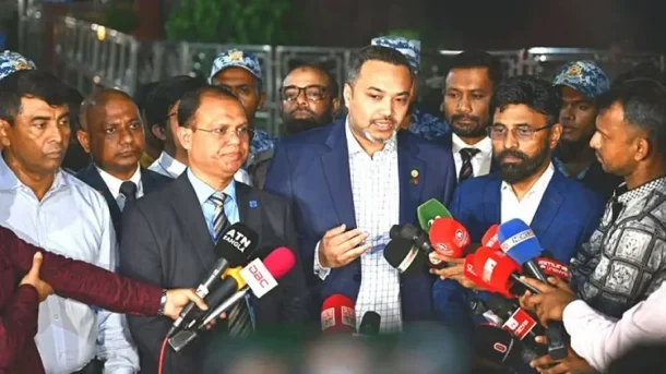 বিমানবন্দরে মাহদী আমিন বাংলাদেশের স্বার্থ সংশ্লিষ্ট বিষয়ে কাজ করতে ঐকমত্য চীন-মালয়েশিয়া