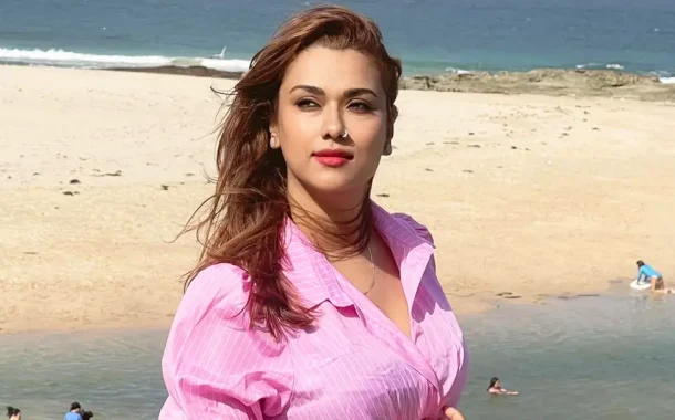 ‘কথিত স্ত্রী’ উল্লেখ করে সংবাদ প্রকাশ, ক্ষুদ্ধ চিত্রনায়িকা ববি