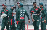 অস্ট্রেলিয়ার বিপক্ষে সিরিজ জয়ে ২ কোটি বোনাস পাচ্ছেন মিরাজরা