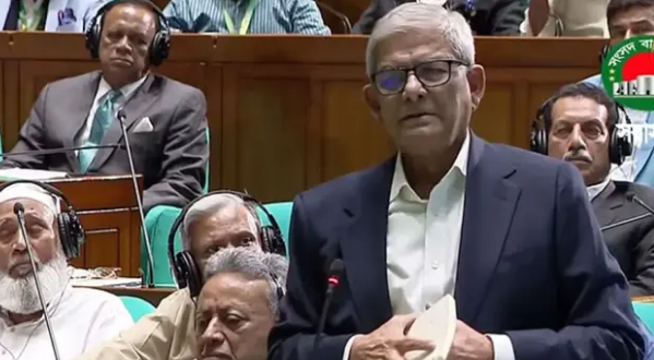 অর্থনীতিকে খাদের কিনার থেকে তোলার সিঁড়ি এই বাজেট