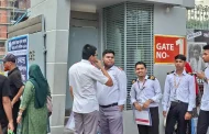 এইচএসসি ২০২৬ আগেভাগেই হাজির পরীক্ষার্থীরা, মিলছে কেন্দ্রে প্রবেশের সুযোগ