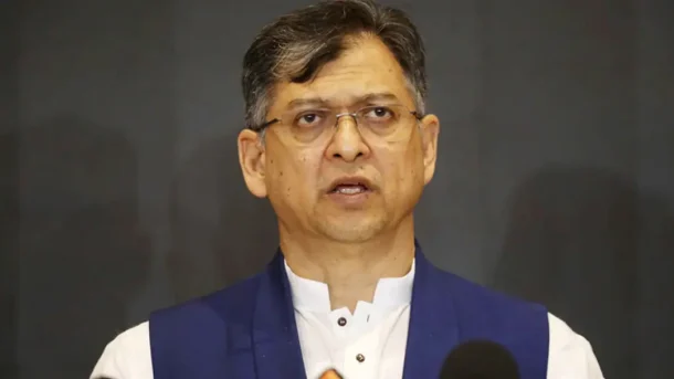 ইউএন-কপস সম্মেলনে অংশ নিতে নিউইয়র্ক যাচ্ছেন স্বরাষ্ট্রমন্ত্রী