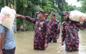 রাঙামাটিতে ত্রাণ নিয়ে দুর্গতদের পাশে বিজিবি