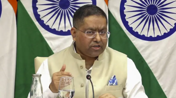 শেখ হাসিনাকে ফেরত পাঠানোর অনুরোধ খতিয়ে দেখা হচ্ছে: জয়সওয়াল