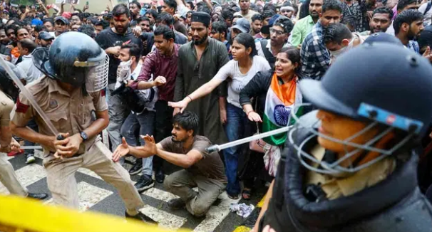 আন্দোলন চলবে, ঘোষণা ককরোচ পার্টির