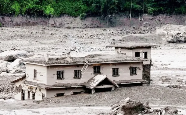 নেপালে আকস্মিক বন্যায় মৃতের সংখ্যা বেড়ে ৭৩৪