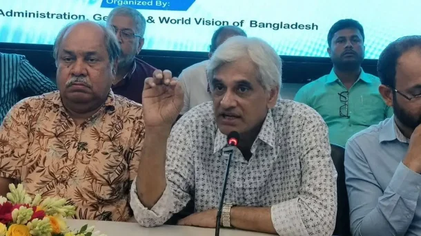 অপতথ্যের যুগে বস্তুনিষ্ঠ ও নৈতিক সাংবাদিকতার বিকল্প নেই