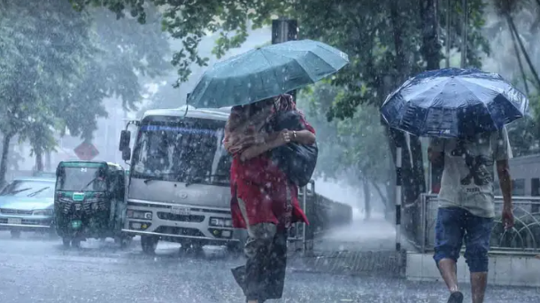 সারাদেশে বৃষ্টির আভাস, সাগরে তৈরি হচ্ছে লঘুচাপ