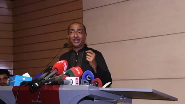 আইনমন্ত্রী মো. আসাদুজ্জামান আইনগত দিকনির্দেশনা দিয়ে সমাজকে সঠিক পথ দেখান আইনজীবীরা