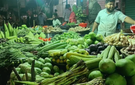 জ্বালানি তেলের দাম বাড়ায় চড়া সবজির বাজার