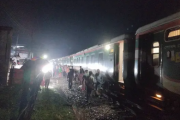 বগুড়ায় কুড়িগ্রাম এক্সপ্রেস লাইনচ্যুত, ট্রেন চলাচল বন্ধ