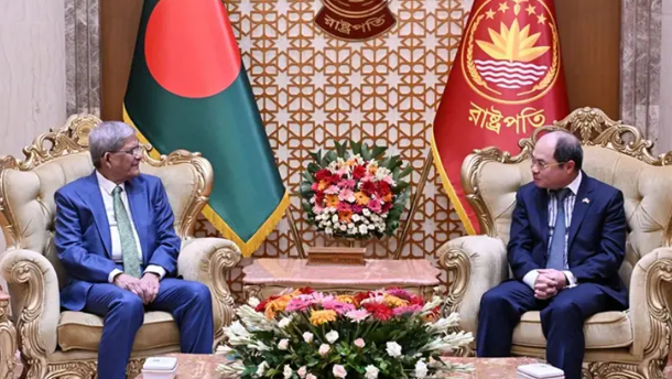 বাংলাদেশিদের জন্য ভিয়েতনামের ভিসা প্রক্রিয়া সহজীকরণের আহ্বান রাষ্ট্রপতির