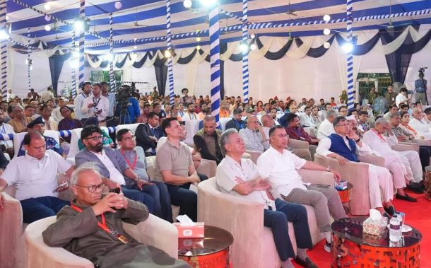 চট্টগ্রামে জেএম সেন হল পূজামণ্ডপে প্রধানমন্ত্রী